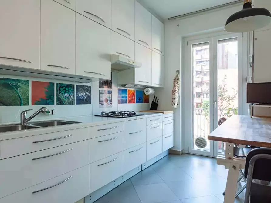 Immagine 10 di Appartamento in affitto  in Via Friuli51 a Milano