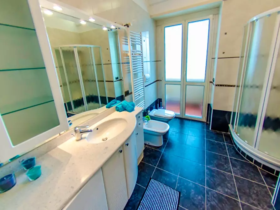 Immagine 12 di Camera in affitto  in Corso Sebastopoli a Torino