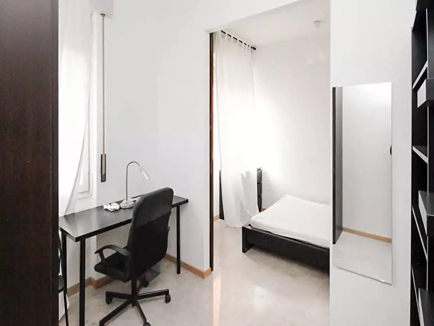 Immagine 4 di Camera in affitto  in Via Bartolomeo D'Alviano11 a Milano