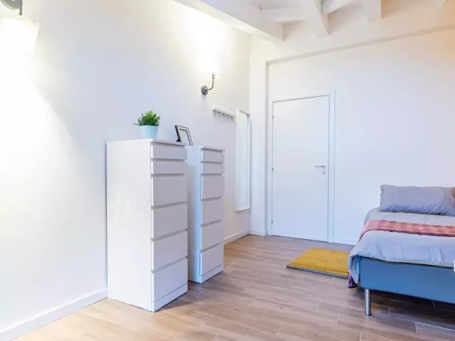 Immagine 2 di Camera in affitto  in Viale Alfredo Oriani26 a Bologna