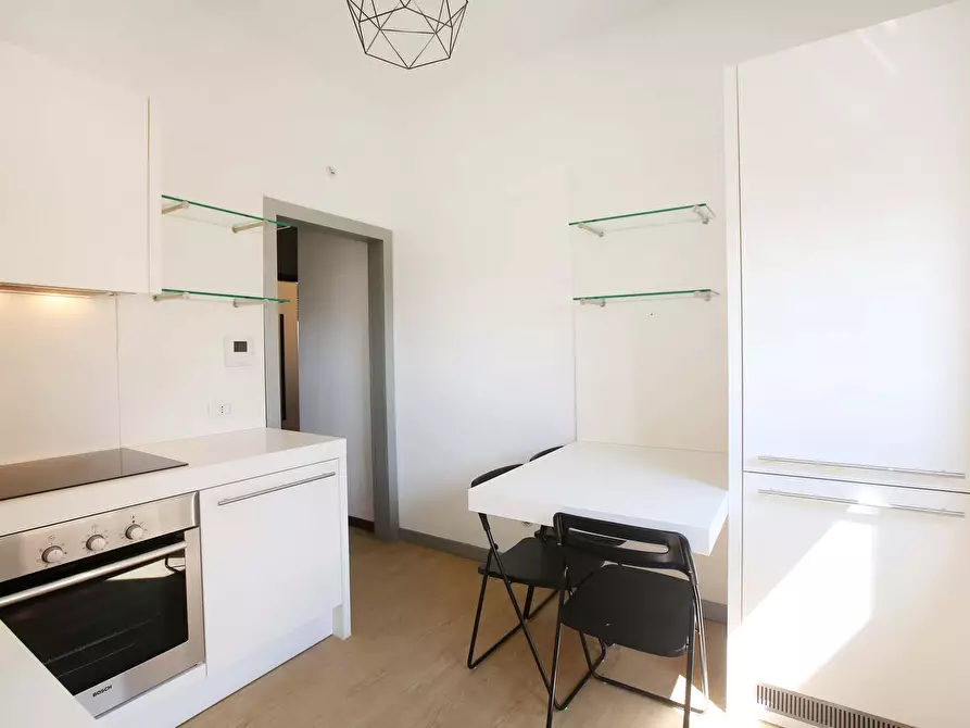 Immagine 18 di Camera in affitto  in Via Benjamin Constant2 a Milano