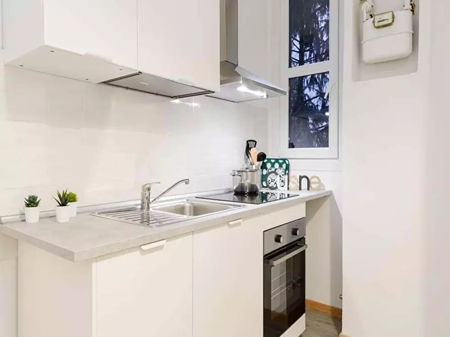 Immagine 11 di Camera in affitto  in Via Salvatore Barzilai9 a Milano