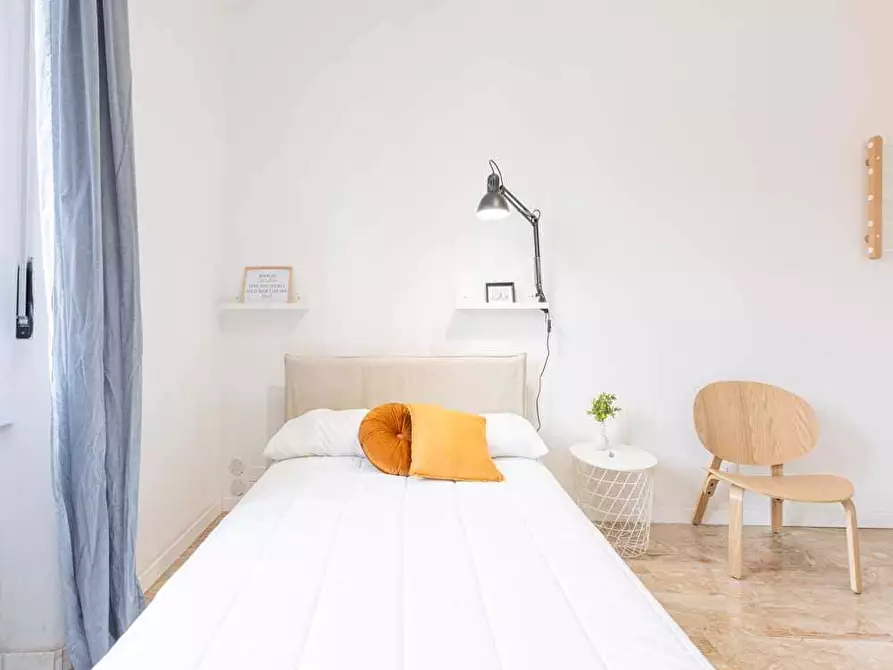 Immagine 2 di Camera in affitto  in Via Carlo Boncompagni2 a Milano