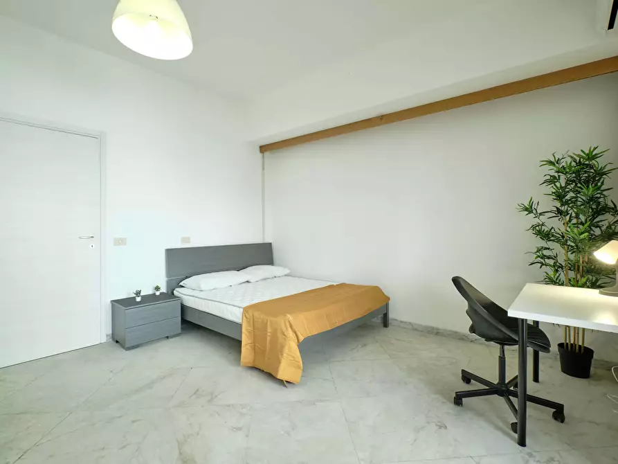 Immagine 2 di Camera in affitto  in Via Attilio Friggeri35 a Roma