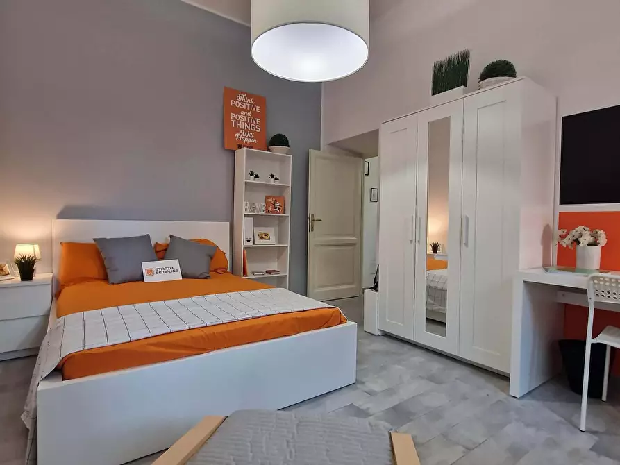 Immagine 6 di Camera in affitto  in Via Ostiense343 a Roma