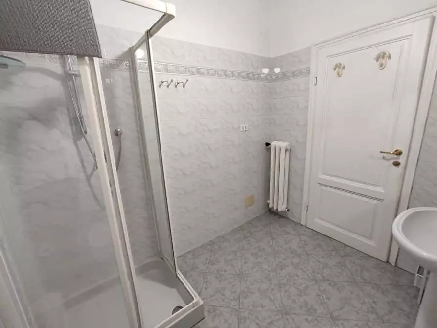 Immagine 11 di Camera in affitto  in Viale dei Mille32 a Firenze