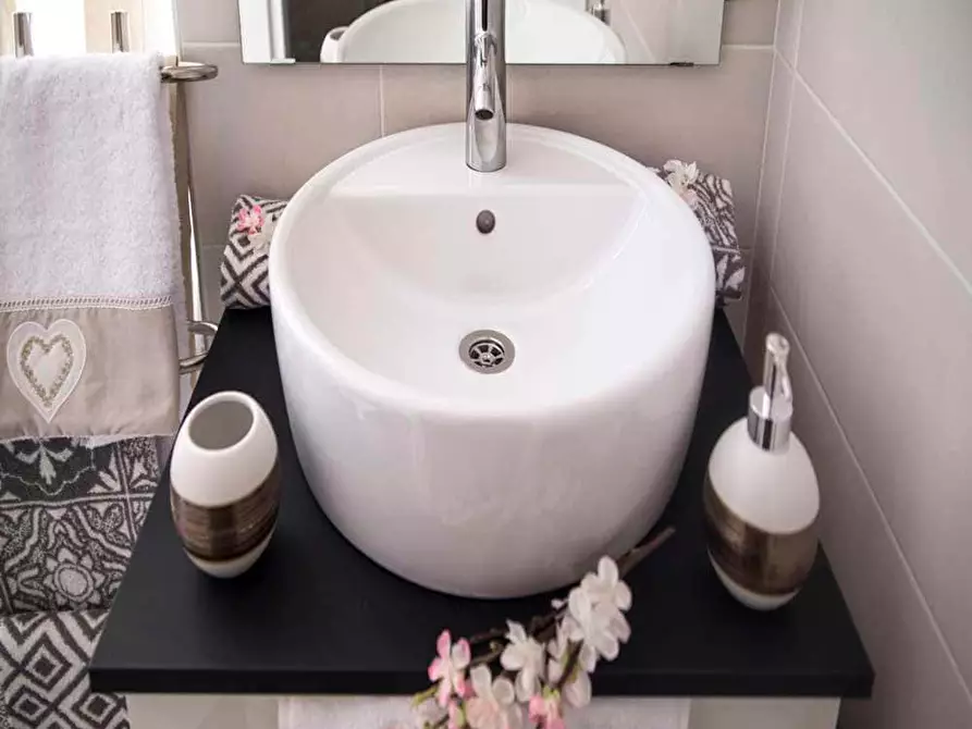 Immagine 18 di Camera in affitto  in Viale Nazario Sauro4 a Milano