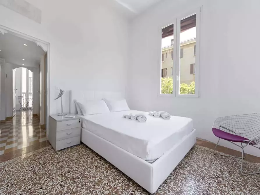 Immagine 18 di Appartamento in affitto  in Via Cesare Battisti2 a Bologna
