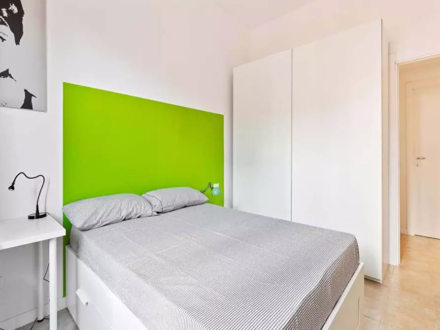 Immagine 5 di Camera in affitto  in Via Pantigliate6 a Milano