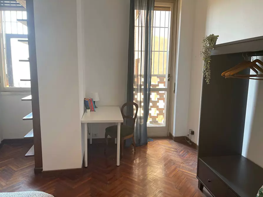 Immagine 3 di Camera in affitto  in Via Tristano Calco2 a Milano