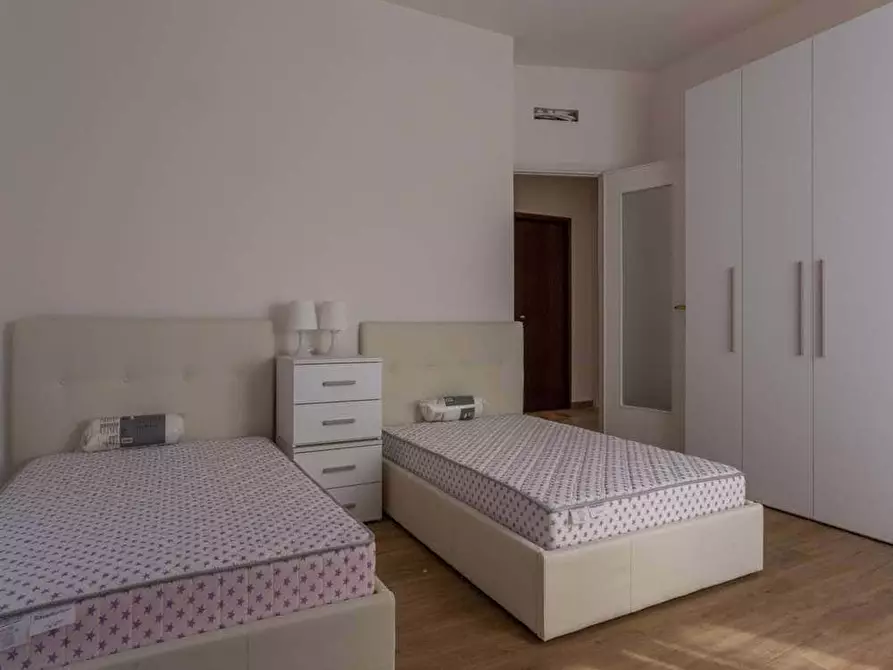 Immagine 10 di Camera in affitto  in Viale San Gimignano4 a Milano