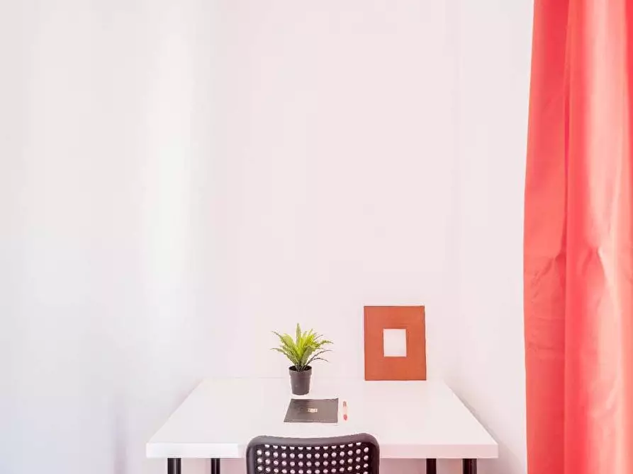 Immagine 11 di Camera in affitto  in Via Pontaccio23 a Milano