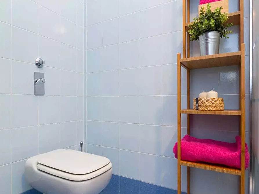 Immagine 18 di Camera in affitto  in Via Larga26 a Milano