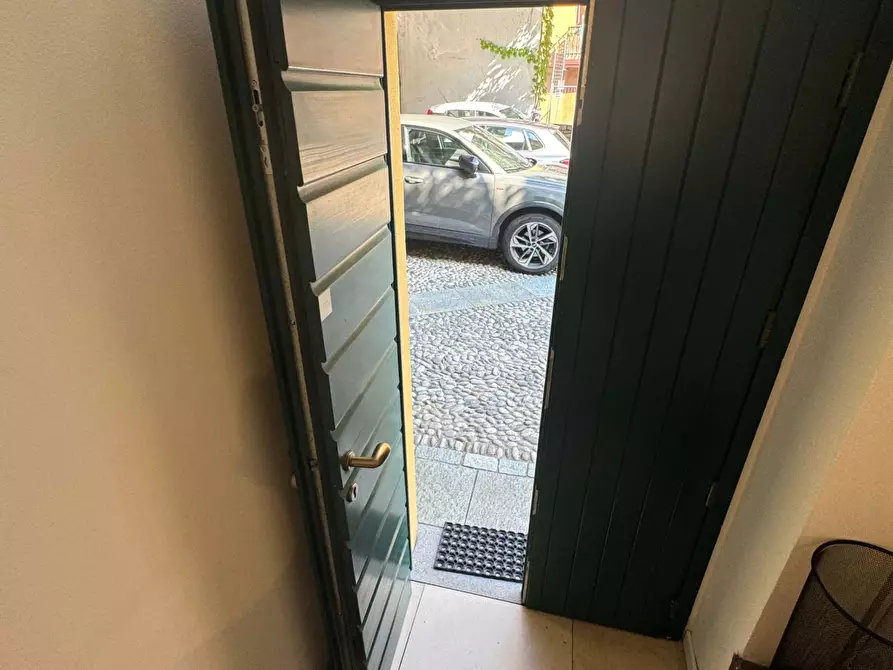 Immagine 32 di Appartamento in affitto  in Via Giuseppe Brambilla9 a Como