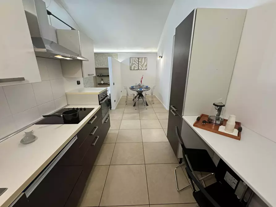 Immagine 13 di Appartamento in affitto  in Via Giuseppe Brambilla9 a Como