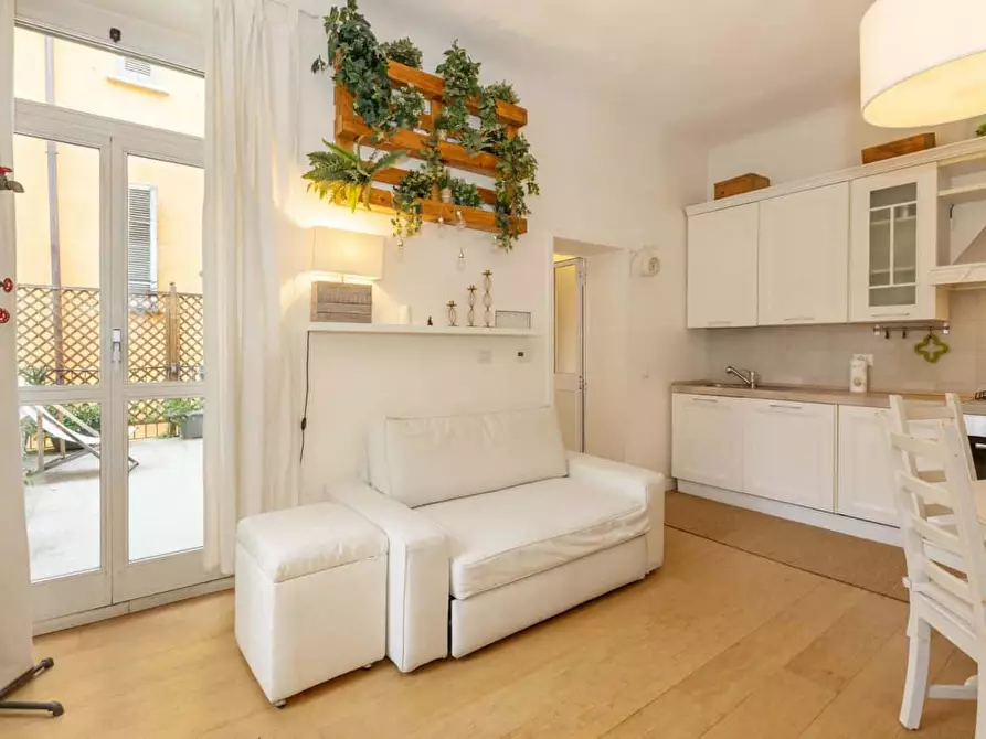 Immagine 18 di Appartamento in affitto  in Via Carlo Farini2 a Milano