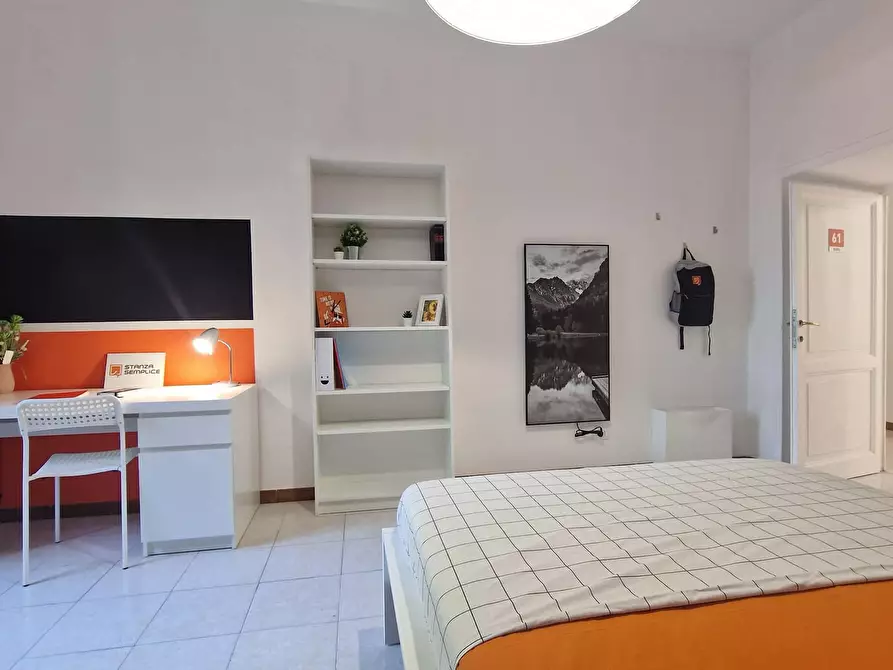 Immagine 4 di Camera in affitto  in Via Ostiense353 a Roma