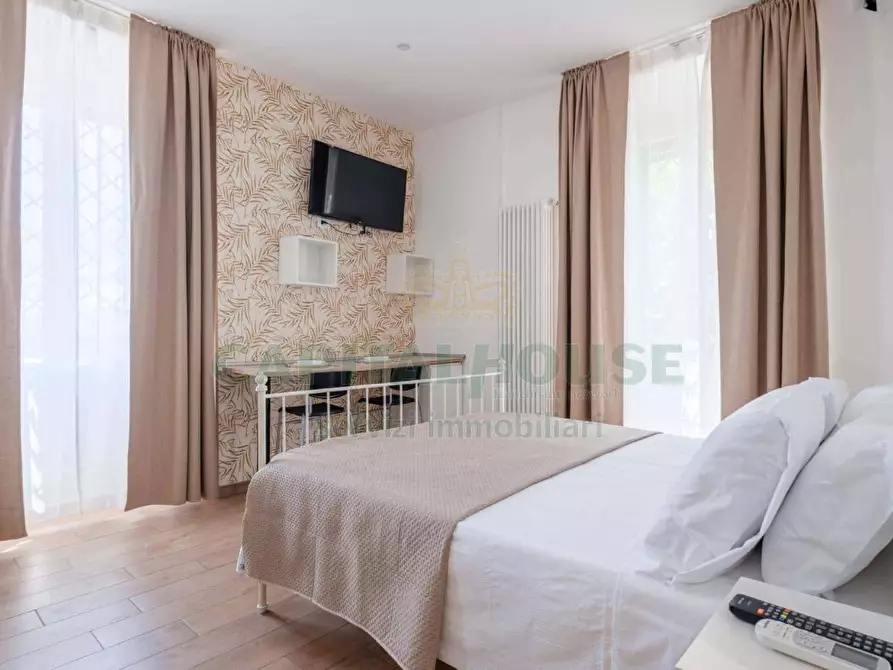 Immagine 13 di Appartamento in affitto  in Via de' Carracci2 a Bologna