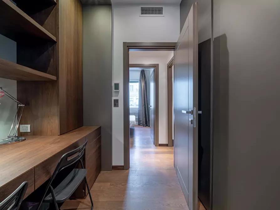 Immagine 33 di Appartamento in affitto  in Via Borgonuovo4 a Milano