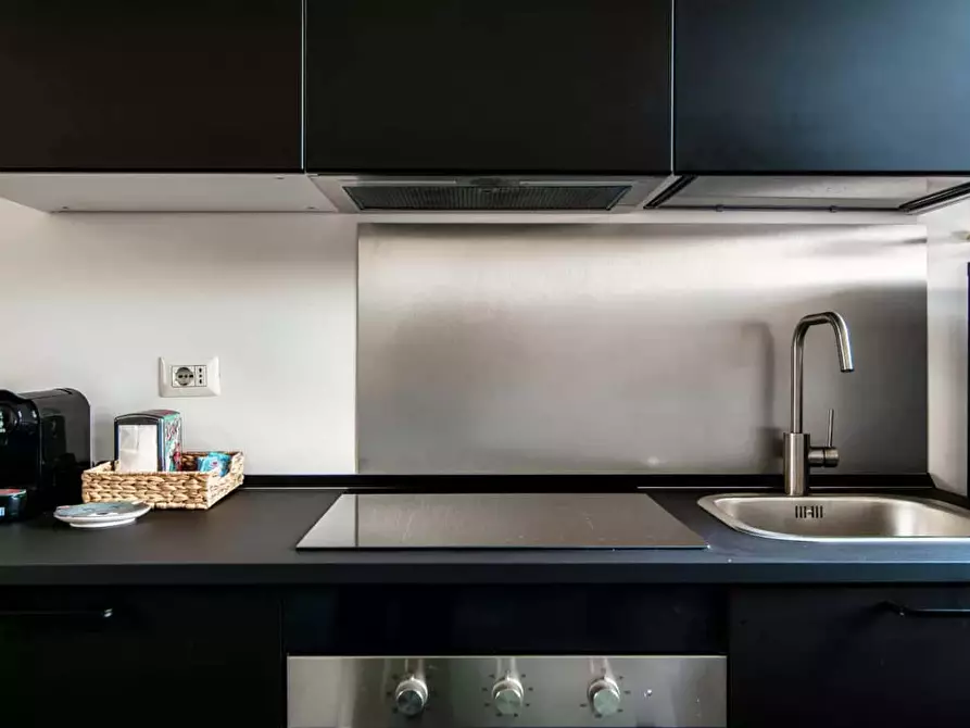 Immagine 14 di Appartamento in affitto  in Viale Nazario Sauro a Milano