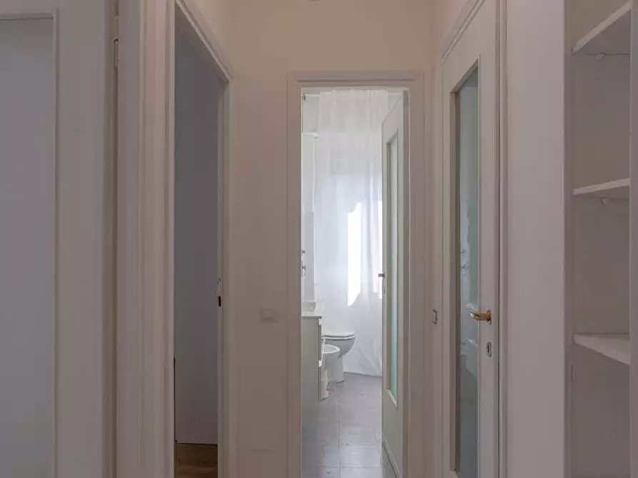 Immagine 11 di Camera in affitto  in Viale San Gimignano4 a Milano