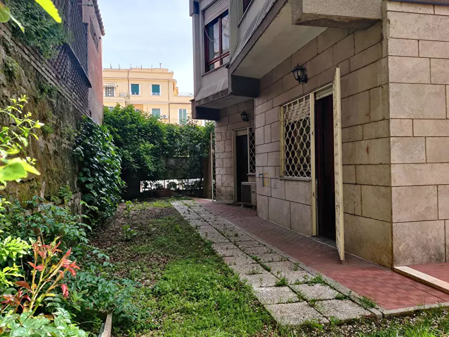 Immagine 38 di Appartamento in affitto  in Via Nera9 a Roma