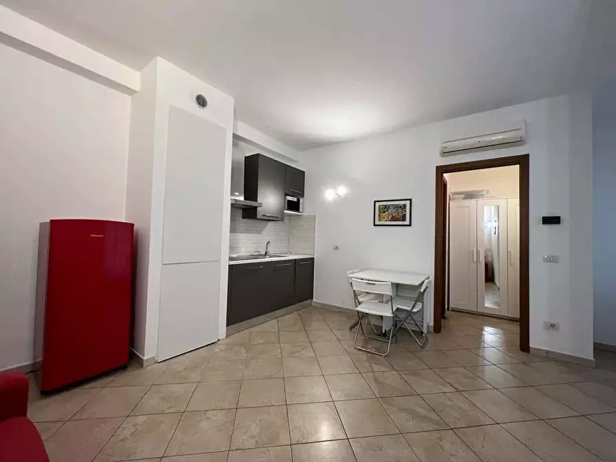 Immagine 1 di Appartamento in affitto  in Via Lorenteggio29 a Milano