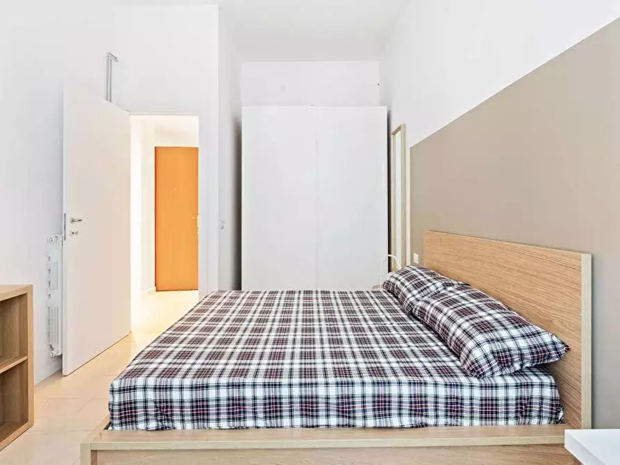 Immagine 4 di Camera in affitto  in Via Pantigliate6 a Milano