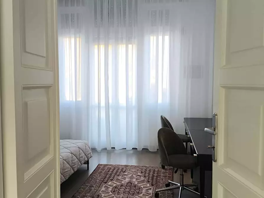 Immagine 99 di Appartamento in affitto  in Via Irnerio9 a Bologna
