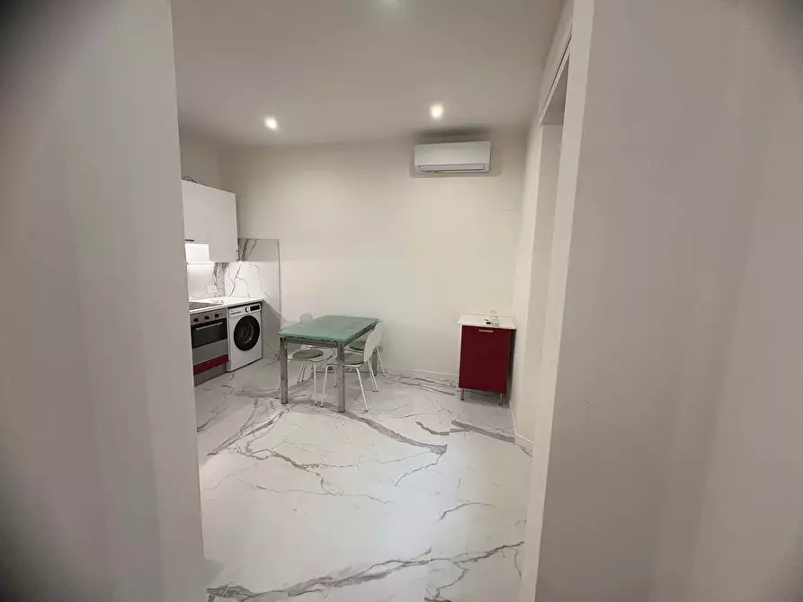 Immagine 27 di Camera in affitto  in Via Cassia29 a Firenze