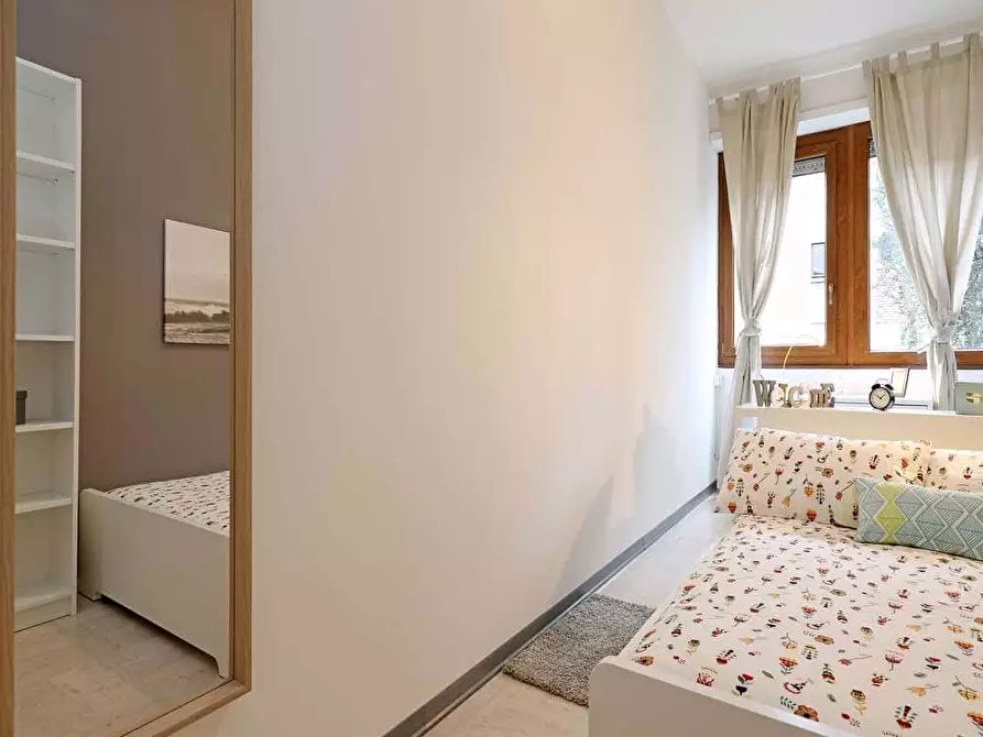 Immagine 4 di Camera in affitto  in Via dei Giornalisti52 a Roma