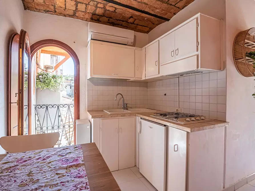 Immagine 10 di Appartamento in affitto  in Via della Scala63 a Roma