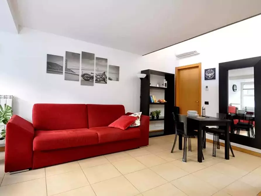 Immagine 5 di Appartamento in affitto  in Via San Benigno5 a Milano