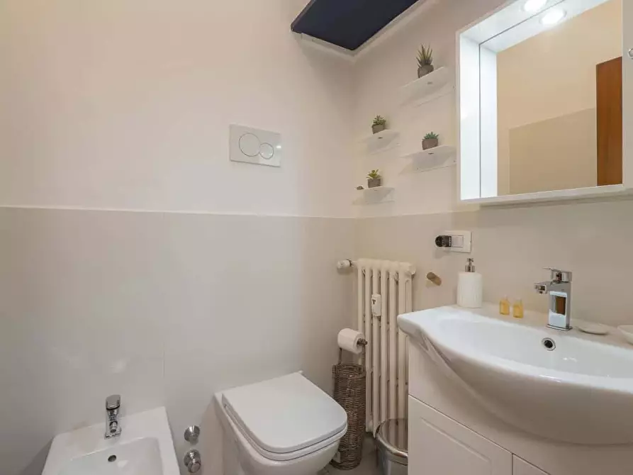 Immagine 20 di Appartamento in affitto  in Via Melzo13 a Milano