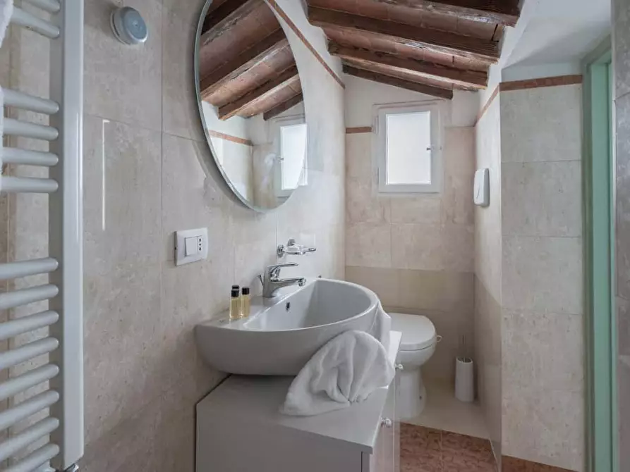 Immagine 13 di Appartamento in affitto  in Piazza di Santa Maria Novella18 a Firenze