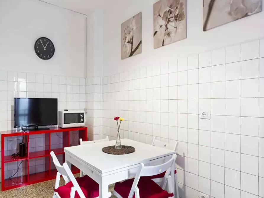 Immagine 10 di Camera in affitto  in Via Andrea Costa33 a Milano