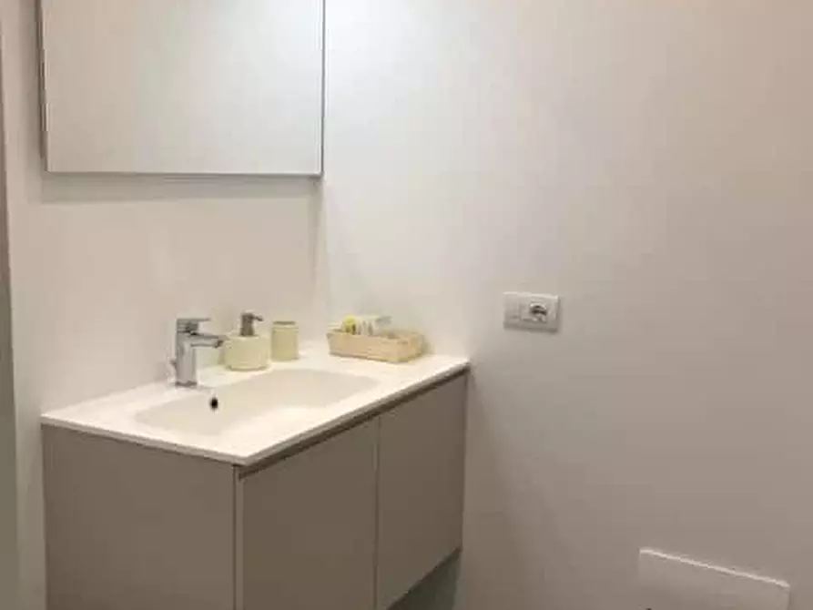 Immagine 13 di Appartamento in affitto  in Via Legnano12 a Milano