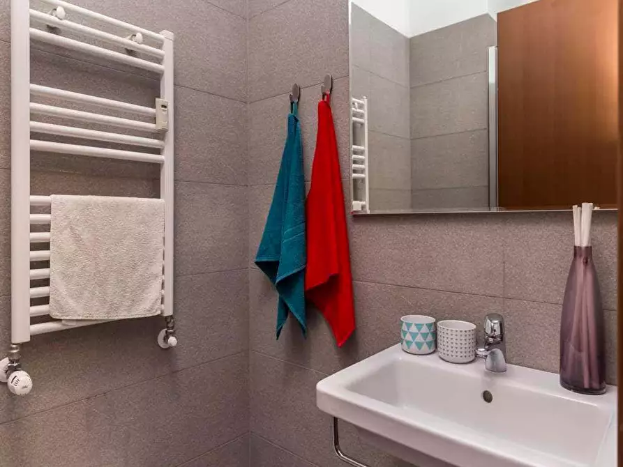 Immagine 26 di Camera in affitto  in Via Polesine33 a Milano