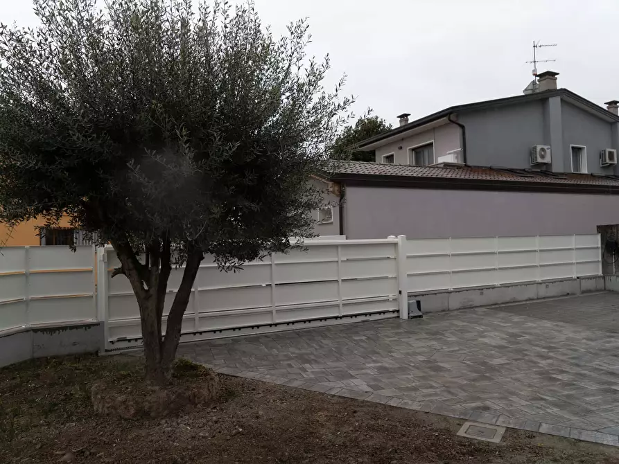 Immagine 14 di Camera in affitto  in Via Vecchia66 a Padova