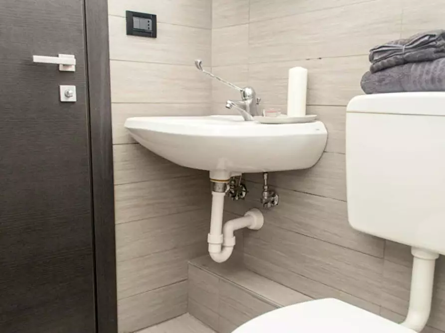 Immagine 23 di Camera in affitto  in Via Romolo Gessi17 a Torino