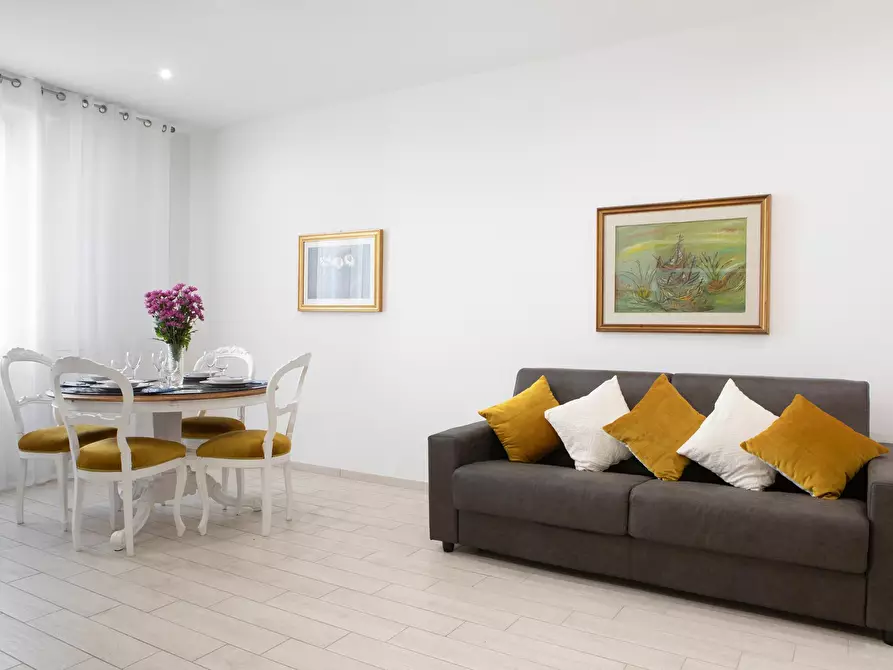 Immagine 2 di Appartamento in affitto  in Via Cairoli9 a Bologna