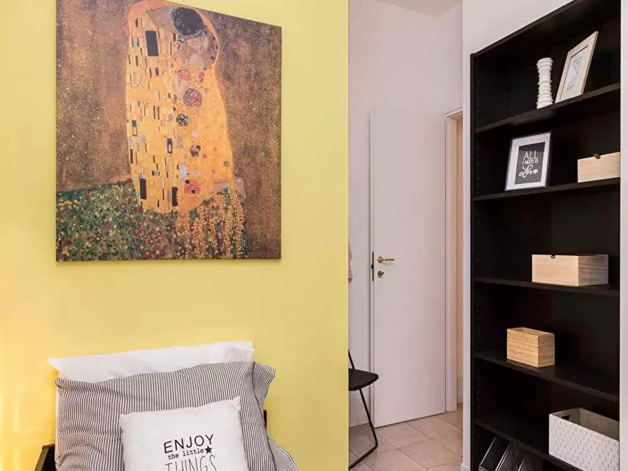 Immagine 5 di Camera in affitto  in Viale Monte Santo8 a Milano