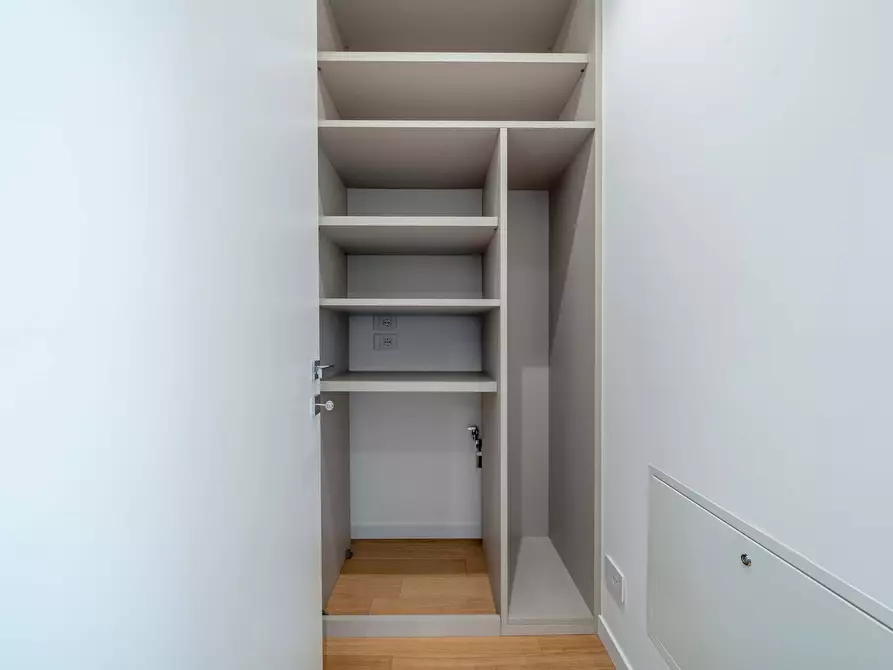 Immagine 42 di Appartamento in affitto  in Via Errico Petrella4 a Milano