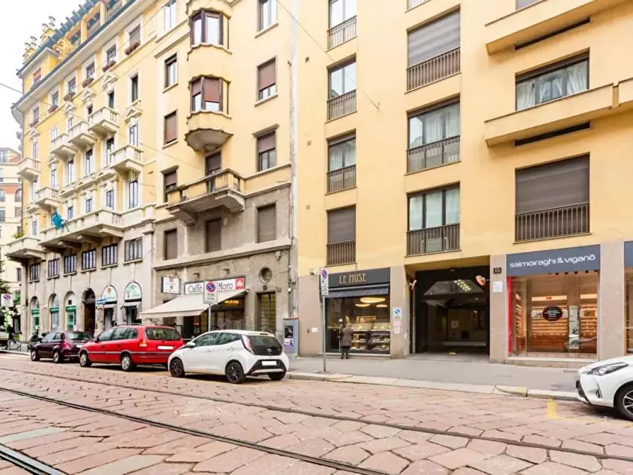 Immagine 24 di Appartamento in affitto  in Via Cesare Battisti13 a Milano