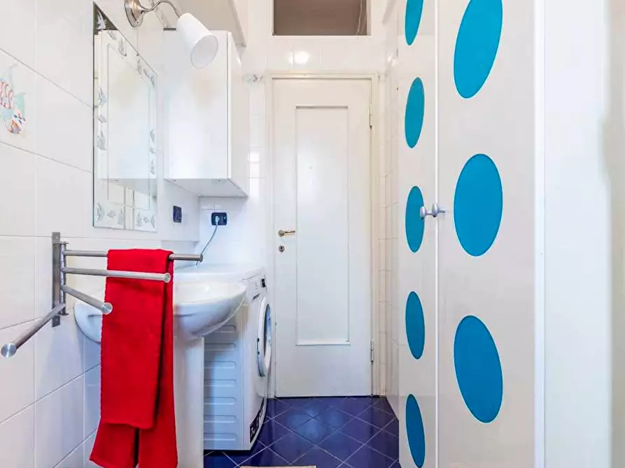 Immagine 11 di Camera in affitto  in Via Andrea Solari43/2 a Milano