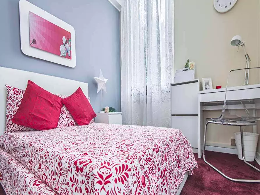 Immagine 2 di Camera in affitto  in Viale Nazario Sauro4 a Milano