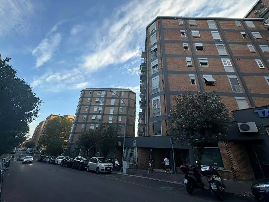 Immagine 11 di Appartamento in affitto  in Via Pietro Venturi54 a Roma
