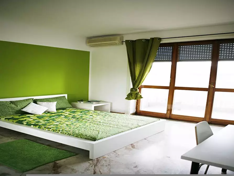 Immagine 4 di Camera in affitto  in Viale Abruzzi4 a Milano