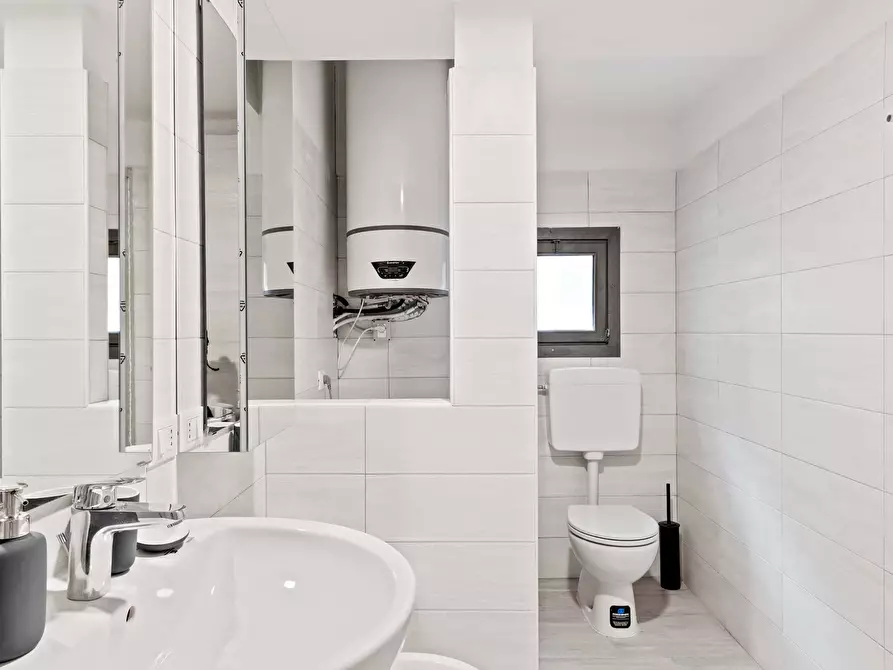 Immagine 6 di Camera in affitto  in Via Privata Deruta22 a Milano