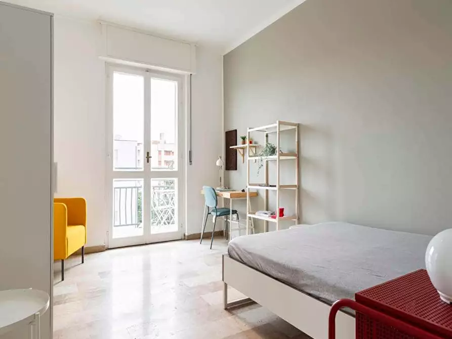 Immagine 4 di Camera in affitto  in Via Arcivescovo Romilli4 a Milano